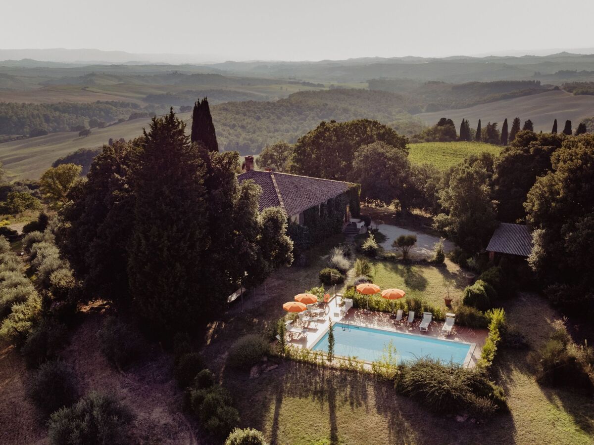 Villa Donatella, 7 chambres avec piscine privée à Trequanda - Photo 2