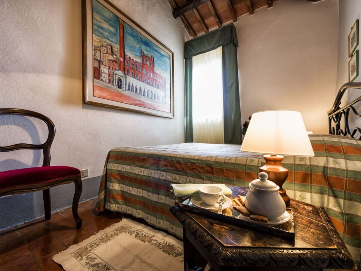 Villa Donatella, 7 chambres avec piscine privée à Trequanda - Photo 18