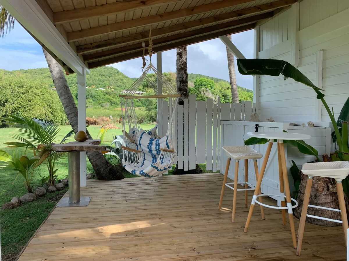 Bungalow avec spa et piscine partagée à Grand Bourg, Guadeloupe - Photo 13