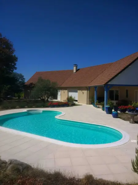 Location villa à Autoire, Villa avec piscine privée à Autoire, 170 m²
