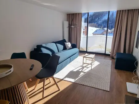 Location appartement à Isola 2000, Appartement rénové, ski aux pieds, internet inclus