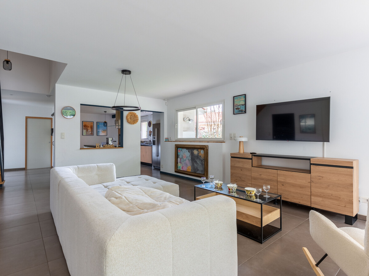 Villa moderne 170m² à Biscarrosse, piscine chauffée et piste cyclable - Photo 4