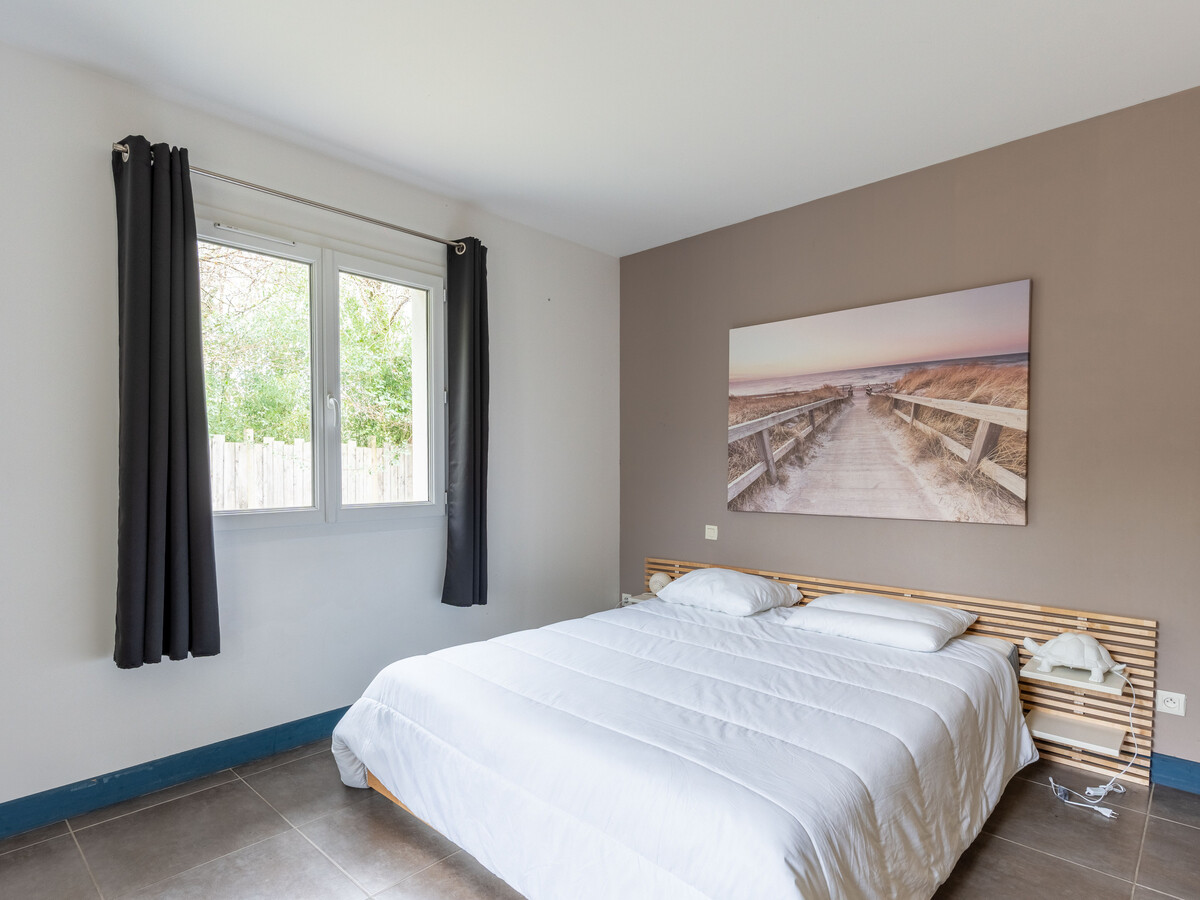 Villa moderne 170m² à Biscarrosse, piscine chauffée et piste cyclable - Photo 9