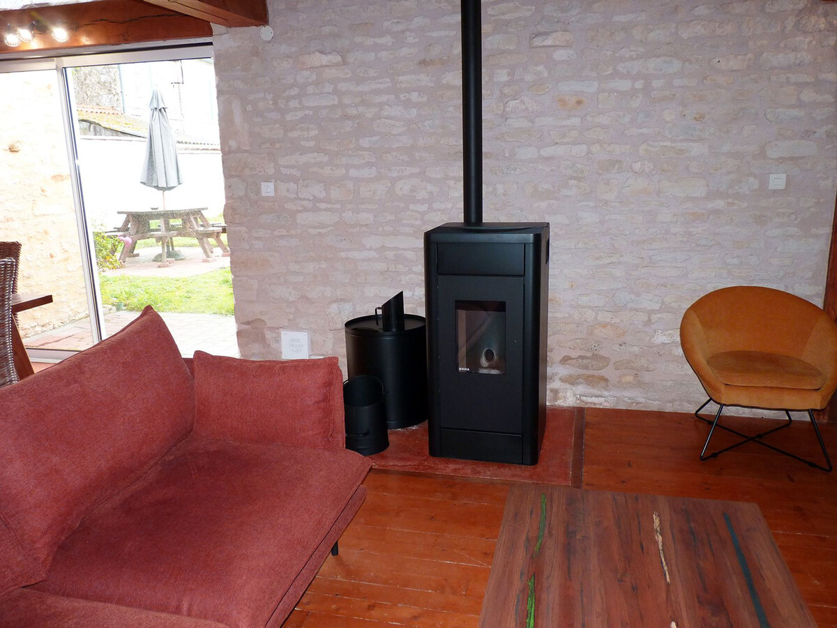 Gîte rénové en grange, 2 chambres à Damvix - Photo 4