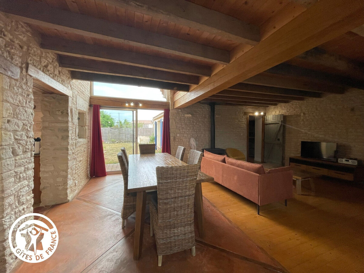 Gîte rénové en grange, 2 chambres à Damvix - Photo 5