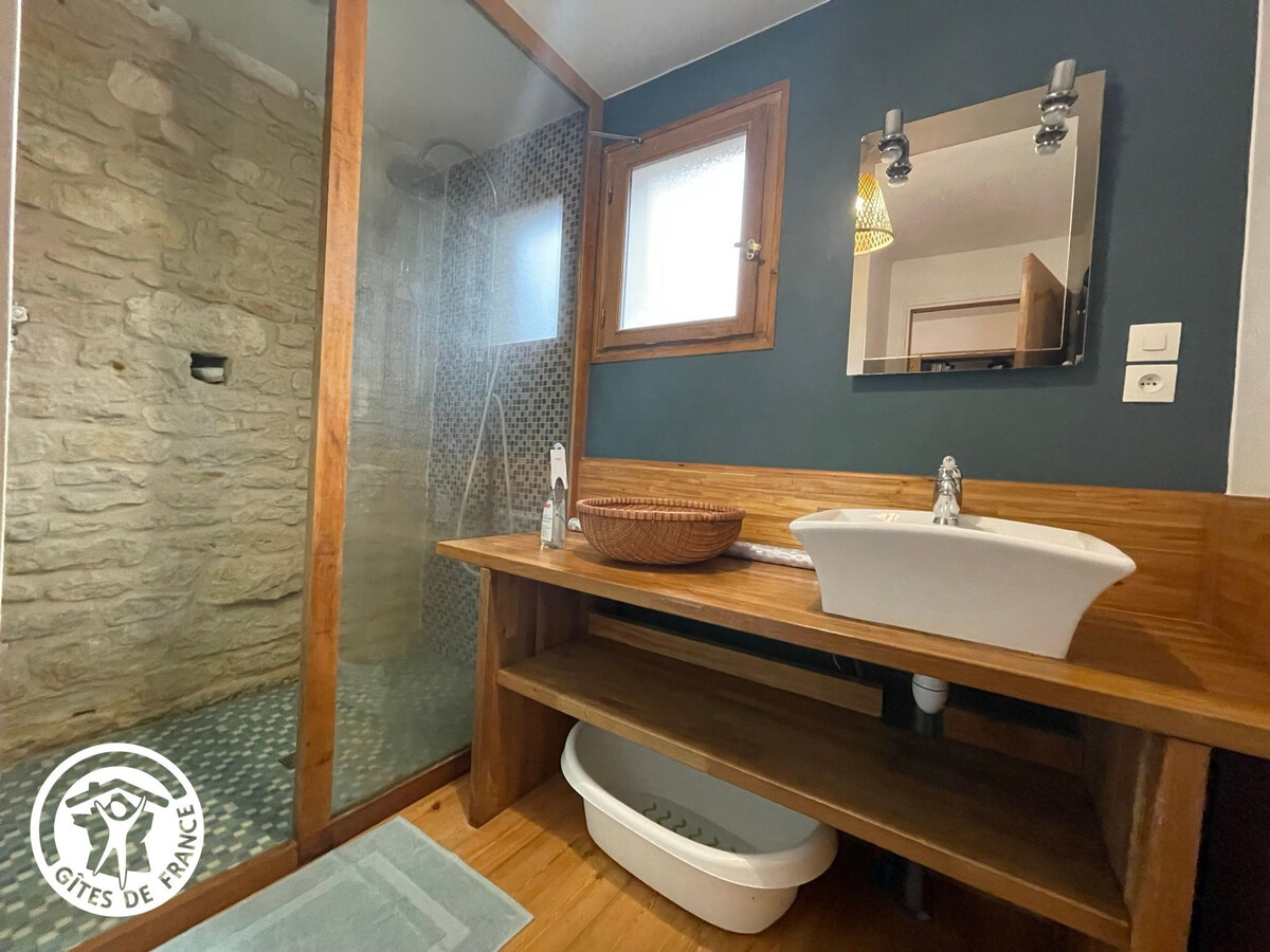 Gîte rénové en grange, 2 chambres à Damvix - Photo 12