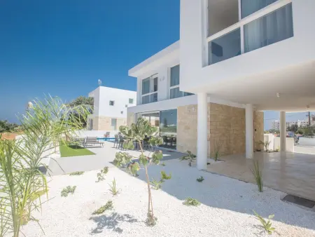 Villa neuve 4 chambres avec piscine au cœur de Protaras : photo 4