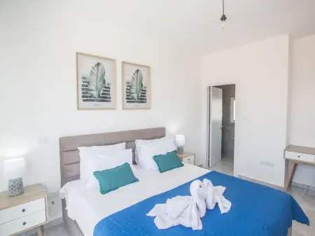 Villa neuve 4 chambres avec piscine au cœur de Protaras : photo 14
