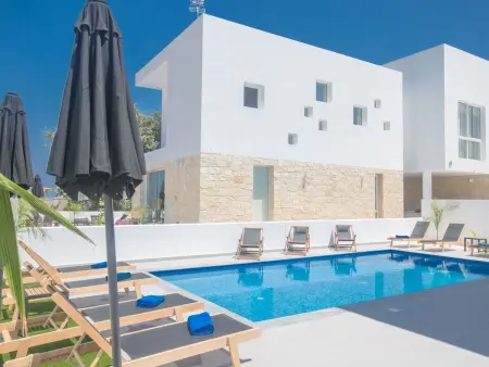 Villa neuve 4 chambres avec piscine au cœur de Protaras : photo 22