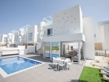 Villa Bleu Vie – 3 chambres avec piscine privée à Protaras : photo 3