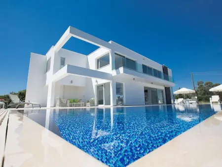 Villa 3 chambres Protaras avec piscine et vue panoramique mer