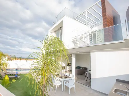 Villa contemporaine 2 chambres avec piscine privée à Protaras : photo 4