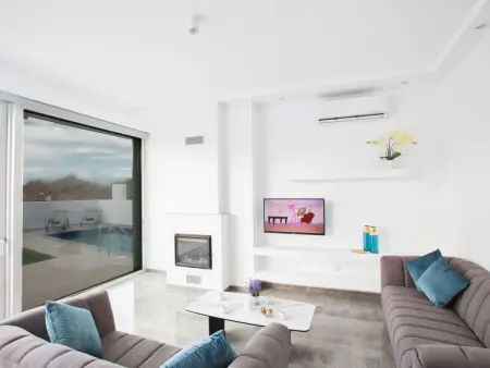 Villa contemporaine 2 chambres avec piscine privée à Protaras : photo 12