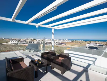 Villa contemporaine Protaras, piscine privée et terrasse : photo 16