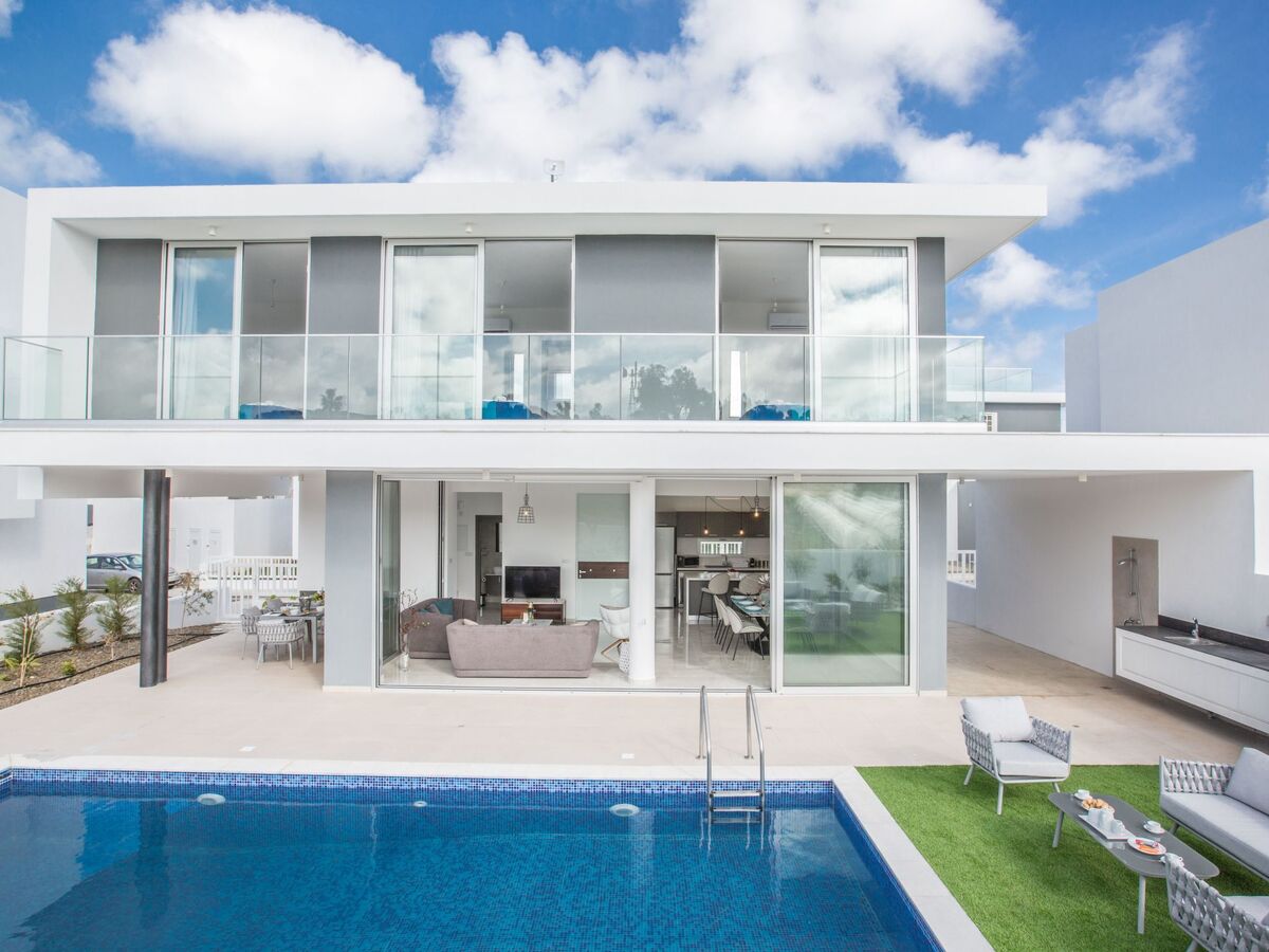 3-Schlafzimmer-Villa mit privatem Pool im Zentrum - Photo 4
