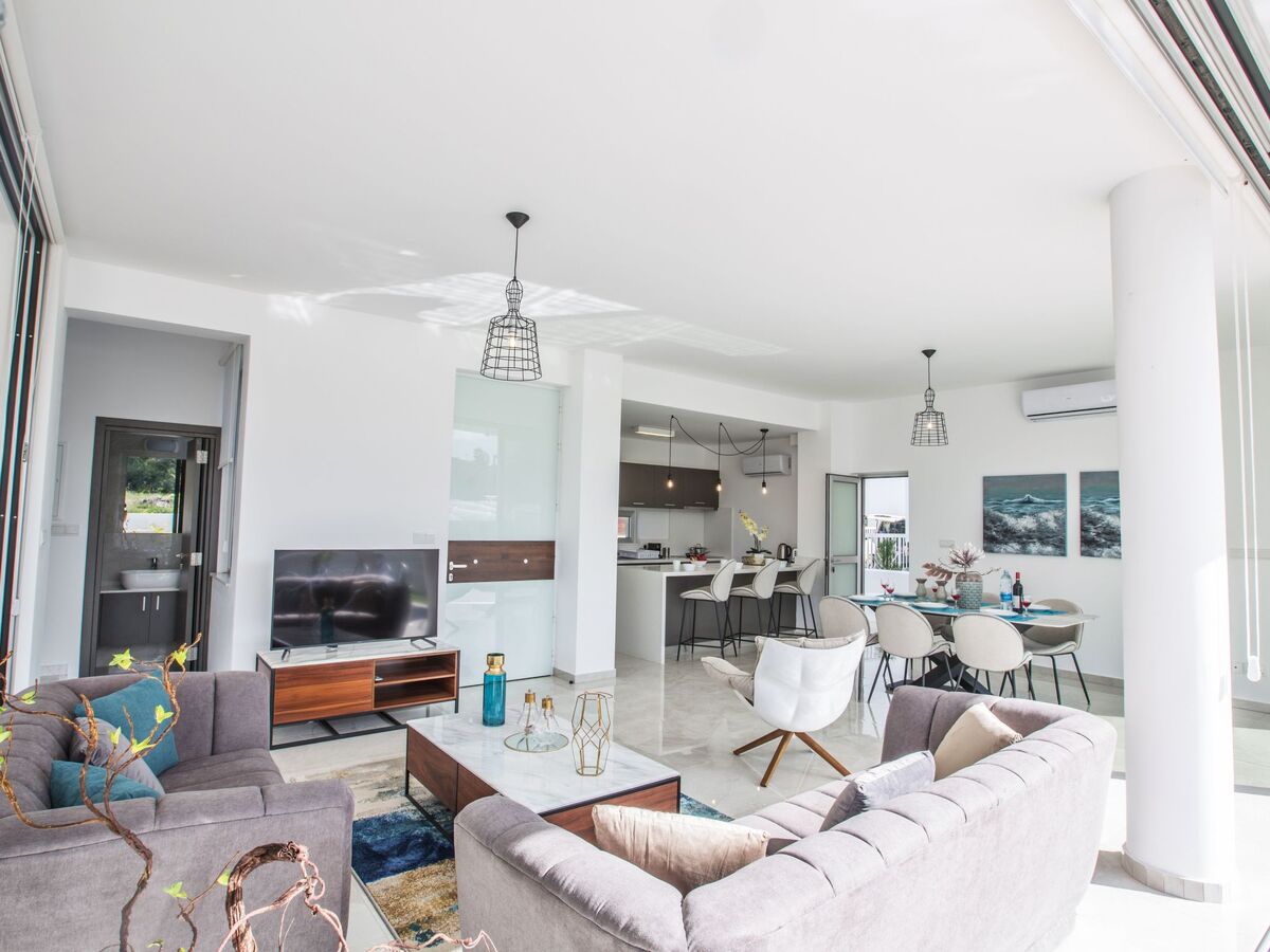 3-Schlafzimmer-Villa mit privatem Pool im Zentrum - Photo 11