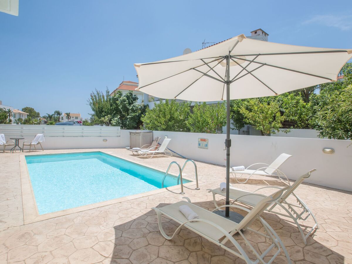 Helle Ferienvilla mit Pool, Maison 7 personnes à Protaras - Photo 4