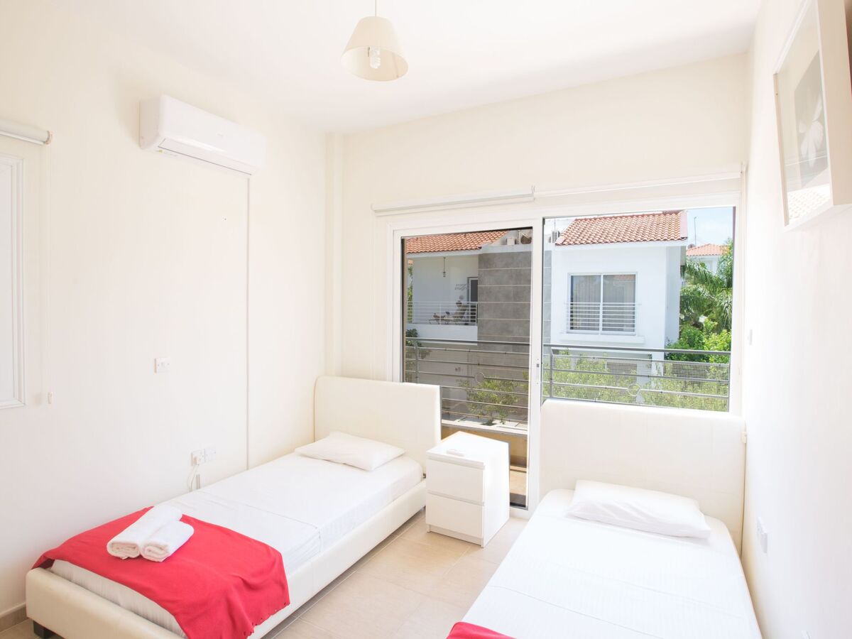 Helle Ferienvilla mit Pool, Maison 7 personnes à Protaras - Photo 15