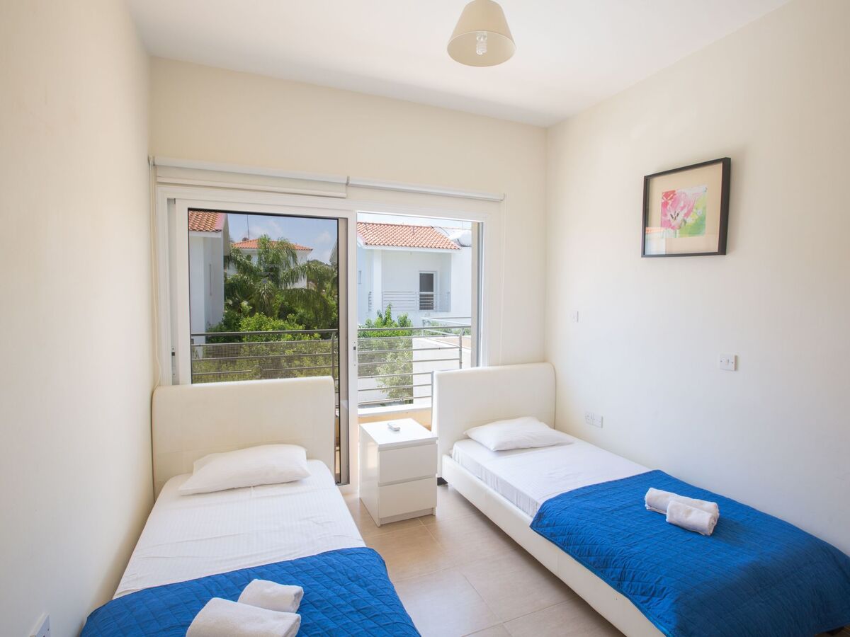 Helle Ferienvilla mit Pool, Maison 7 personnes à Protaras - Photo 16