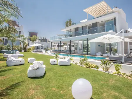 Villa Olivine : 4 chambres avec piscine et vue mer à Protaras : photo 3