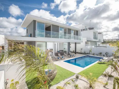 Location maison à Protaras, 3 Schlafzimmer Villa OL26 mit Pool in Protaras