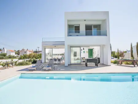 Villa neuve 5 chambres avec piscine à Protaras : photo 4