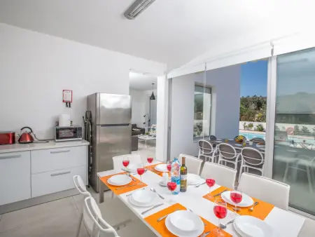 Villa neuve 5 chambres avec piscine à Protaras : photo 14