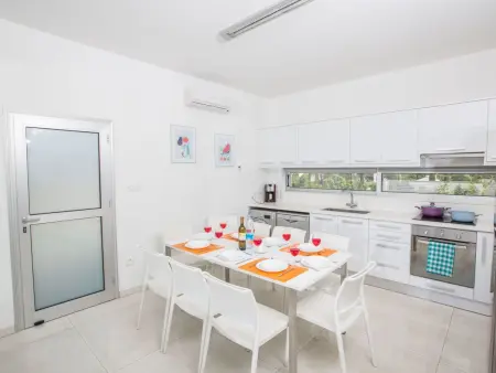 Villa neuve 5 chambres avec piscine à Protaras : photo 15