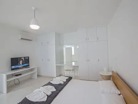 Villa neuve 5 chambres avec piscine à Protaras : photo 17