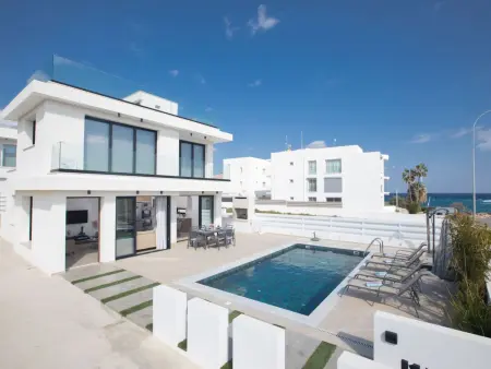 Location maison à Protaras, Haus in Paralimni mit Doppelveranda