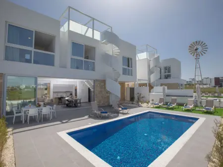 Villa Vie Bleu – 3 chambres avec piscine privée à Protaras : photo 2