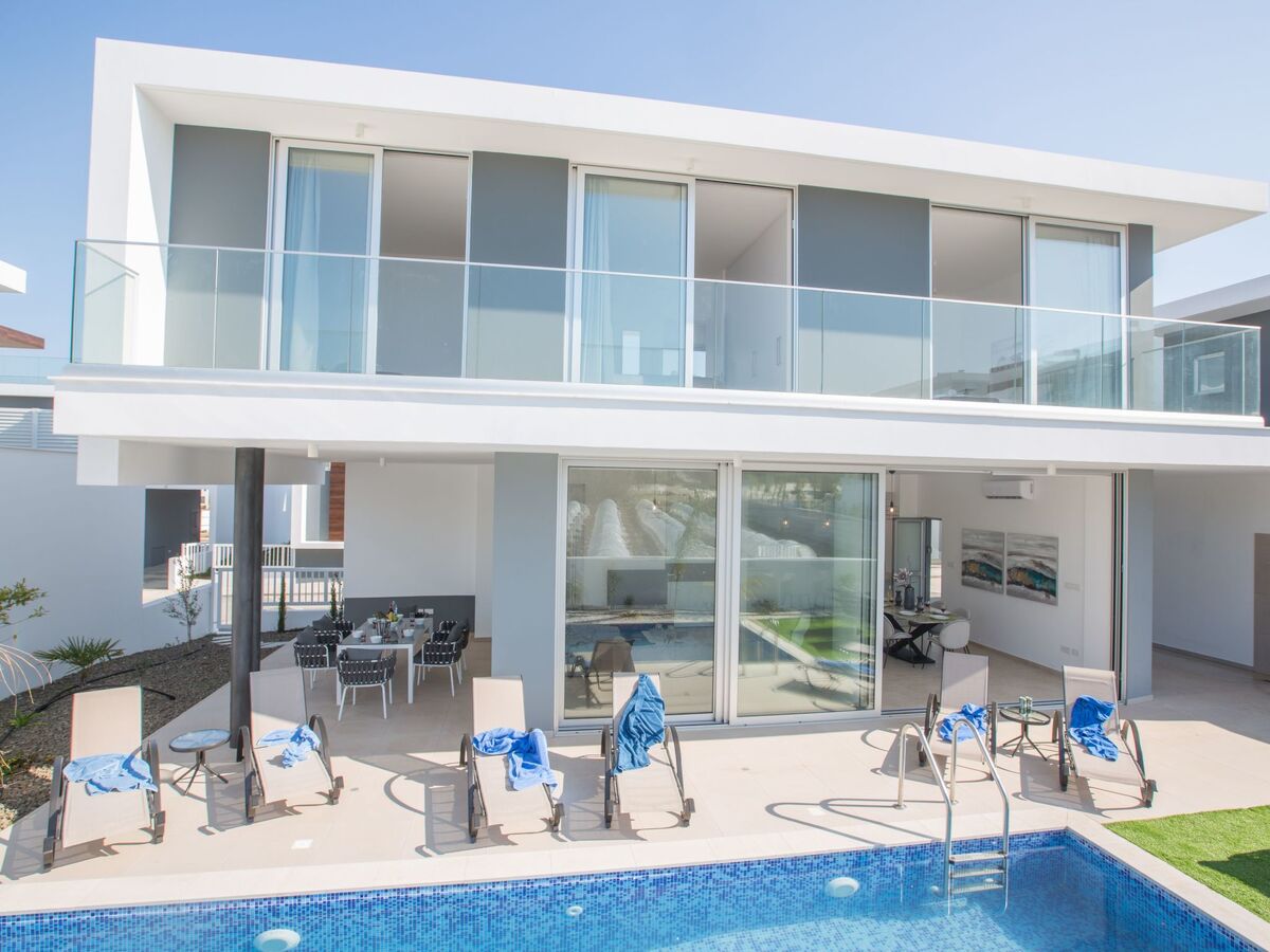3-Schlafzimmer-Villa mit privatem Pool im Zentrum - Photo 5