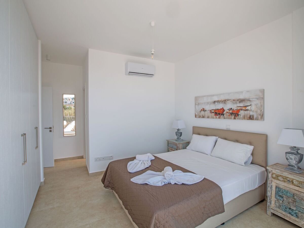 3-Schlafzimmer-Villa mit privatem Pool im Zentrum - Photo 12