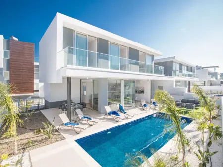 Location maison à Protaras, 3-Schlafzimmer-Villa mit privatem Pool im Zentrum