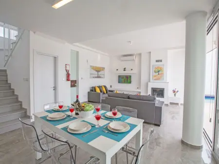 Villa contemporaine 2 chambres avec piscine privée à Protaras : photo 8