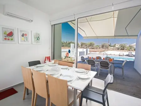 Villa 5 chambres avec piscine débordante à Protaras : photo 11