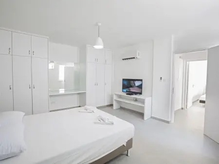 Villa 5 chambres avec piscine débordante à Protaras : photo 15