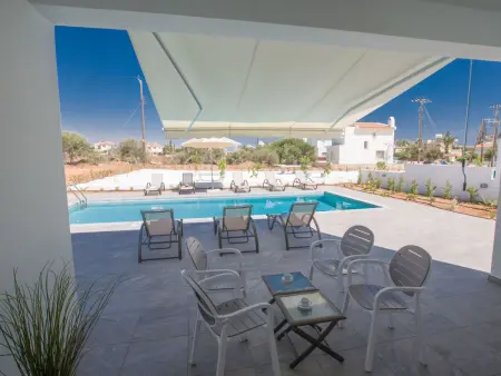 Villa 5 chambres avec piscine débordante à Protaras : photo 23