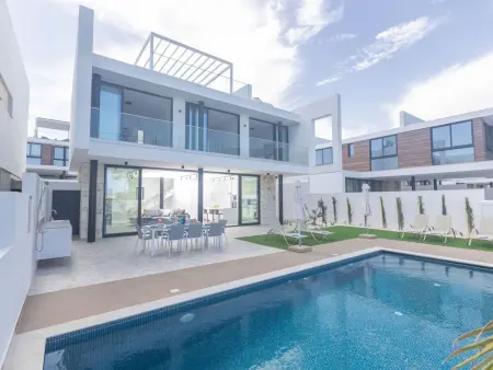 Protaras Aqua Pearl Villa AQ05 – Piscine privée : photo 2