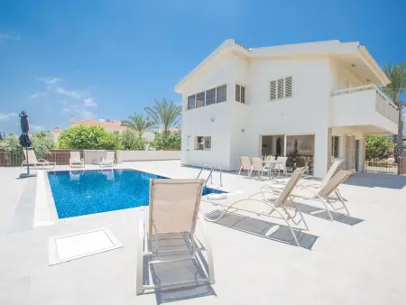 Location maison à Protaras, Wunderschöne Villa mit privatem Pool und großem Garten