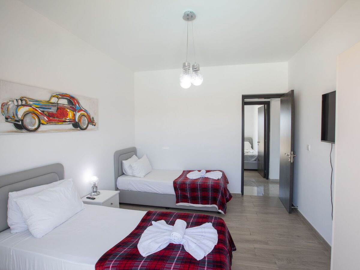 Geräumiges Ferienhaus für 12 Personen in Paralini - Photo 15