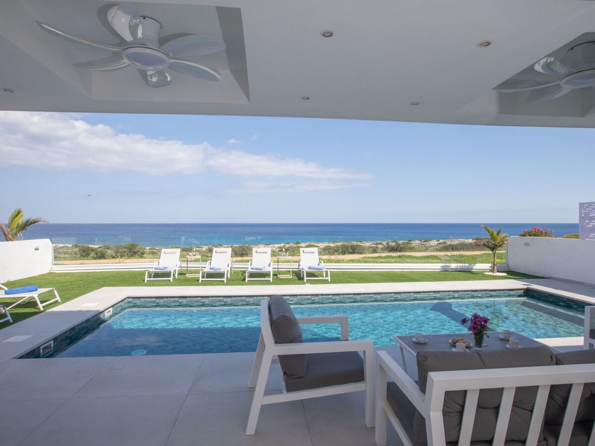 Villa moderne 3 chambres avec piscine privée à Protaras - Photo 1