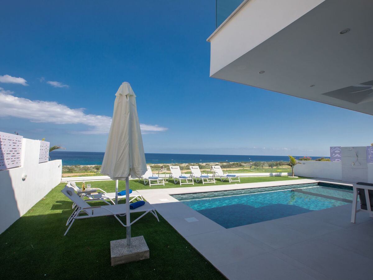 Villa moderne 3 chambres avec piscine privée à Protaras - Photo 4