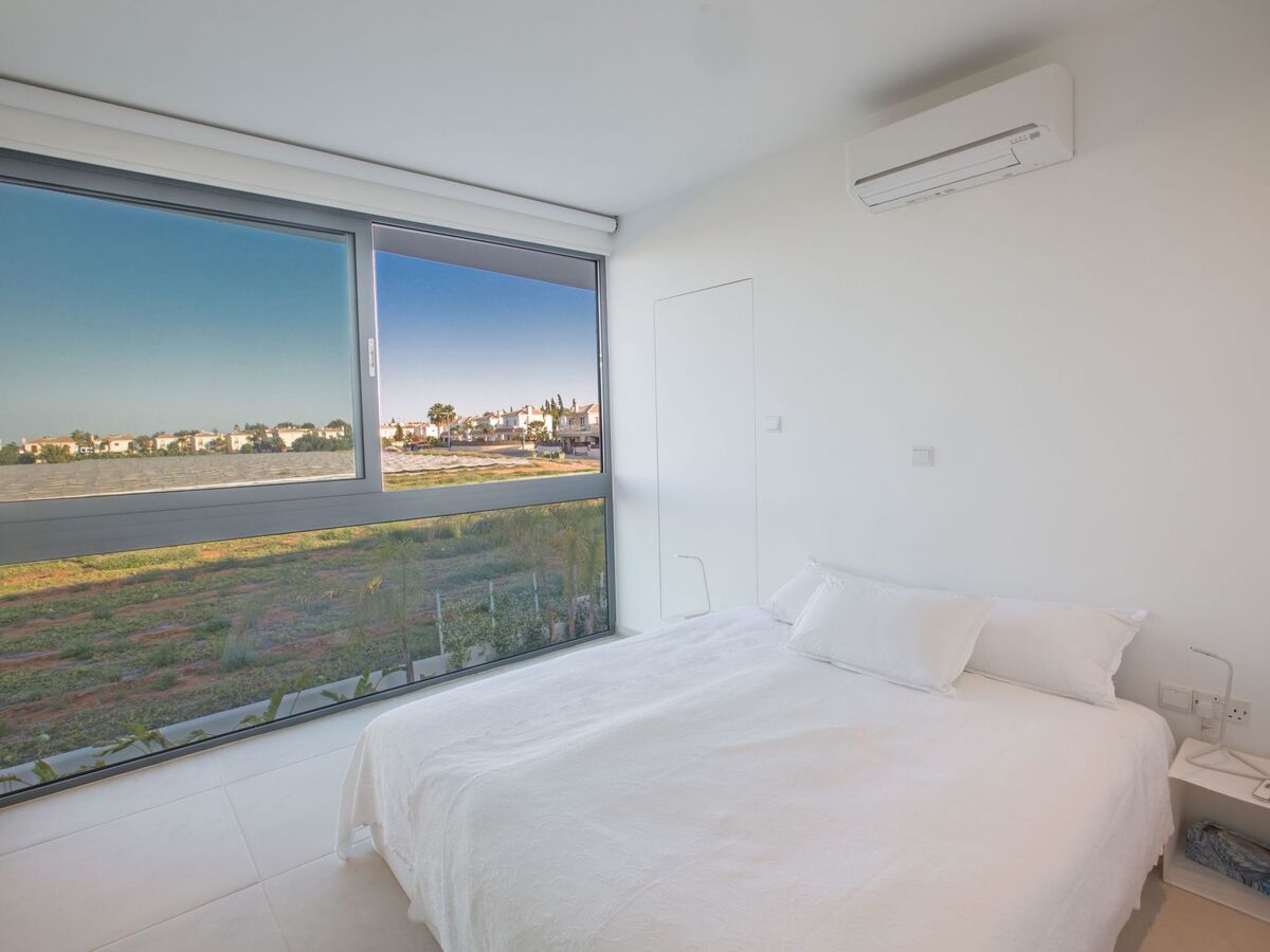 Villa moderne 3 chambres avec piscine privée à Paralimni - Photo 18