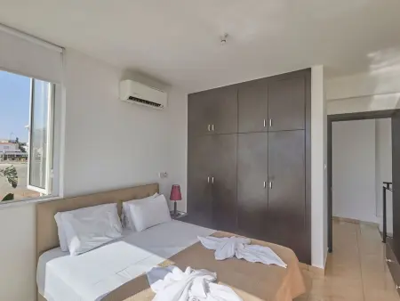 Villa Pearl PE17 à Paralimni, piscine privée et parking : photo 14