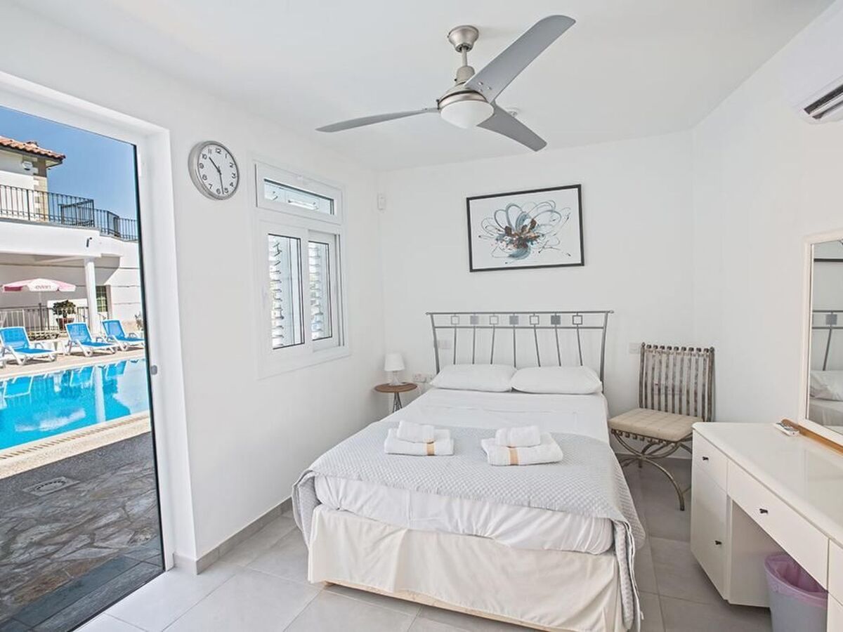 Villa 5 chambres à Paralimni, piscine privée et vue spectaculaire - Photo 19
