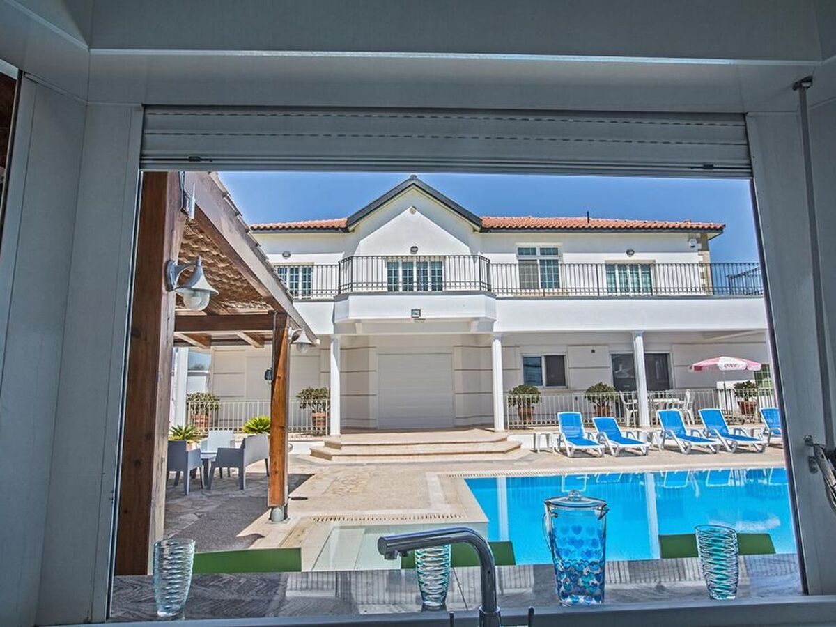 Villa 5 chambres à Paralimni, piscine privée et vue spectaculaire - Photo 21