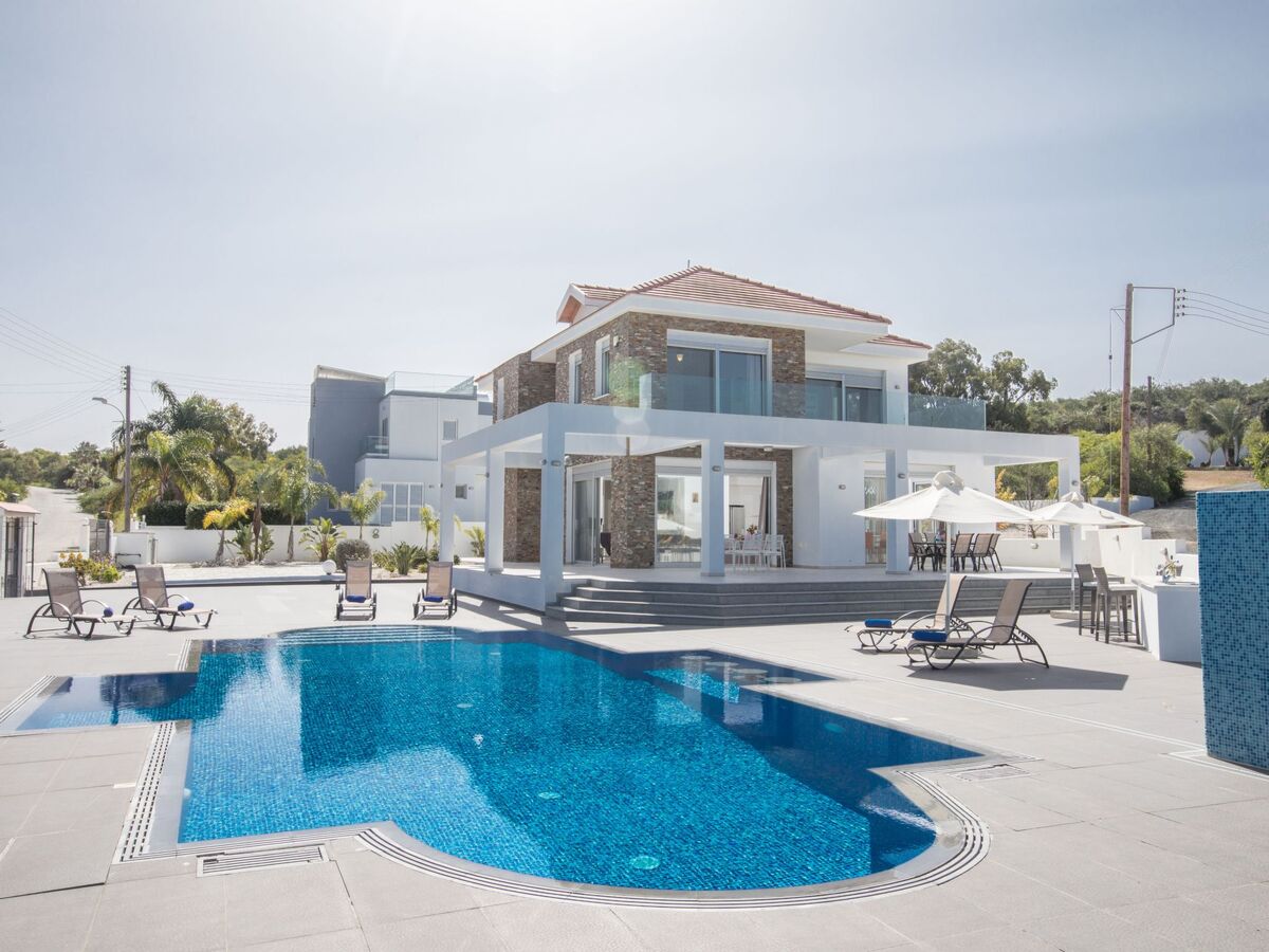 5 Schlafzimmer Privater Pool in Protaras Zentrum - Photo 1