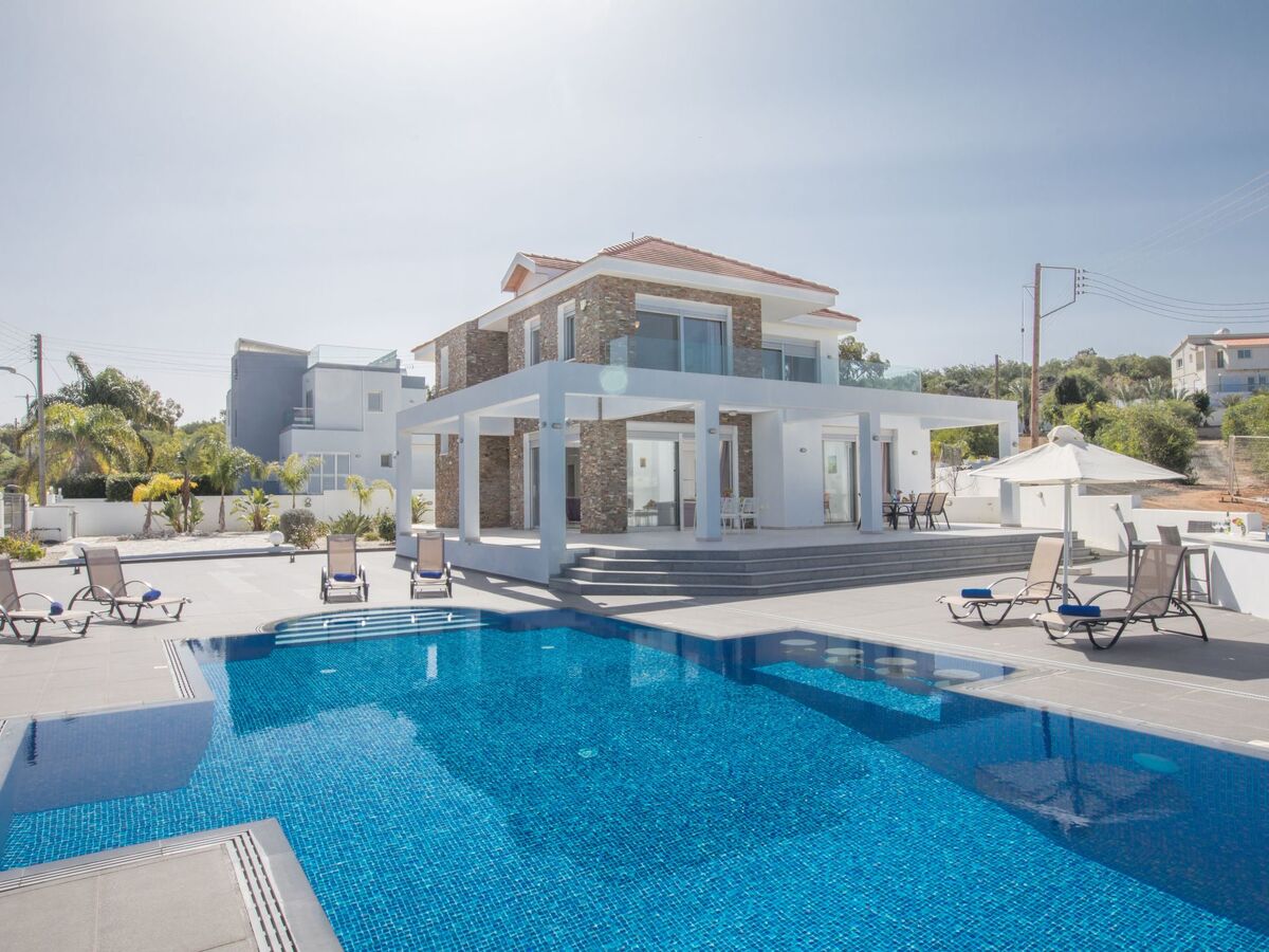 5 Schlafzimmer Privater Pool in Protaras Zentrum - Photo 2