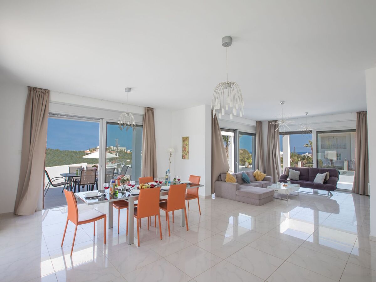 5 Schlafzimmer Privater Pool in Protaras Zentrum - Photo 10